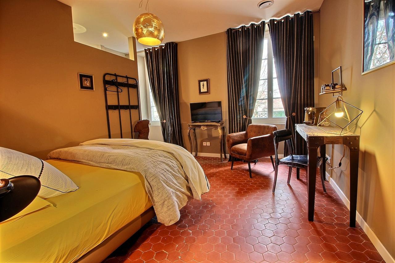 Effets Personnels Hotel โอรองช์ ภายนอก รูปภาพ